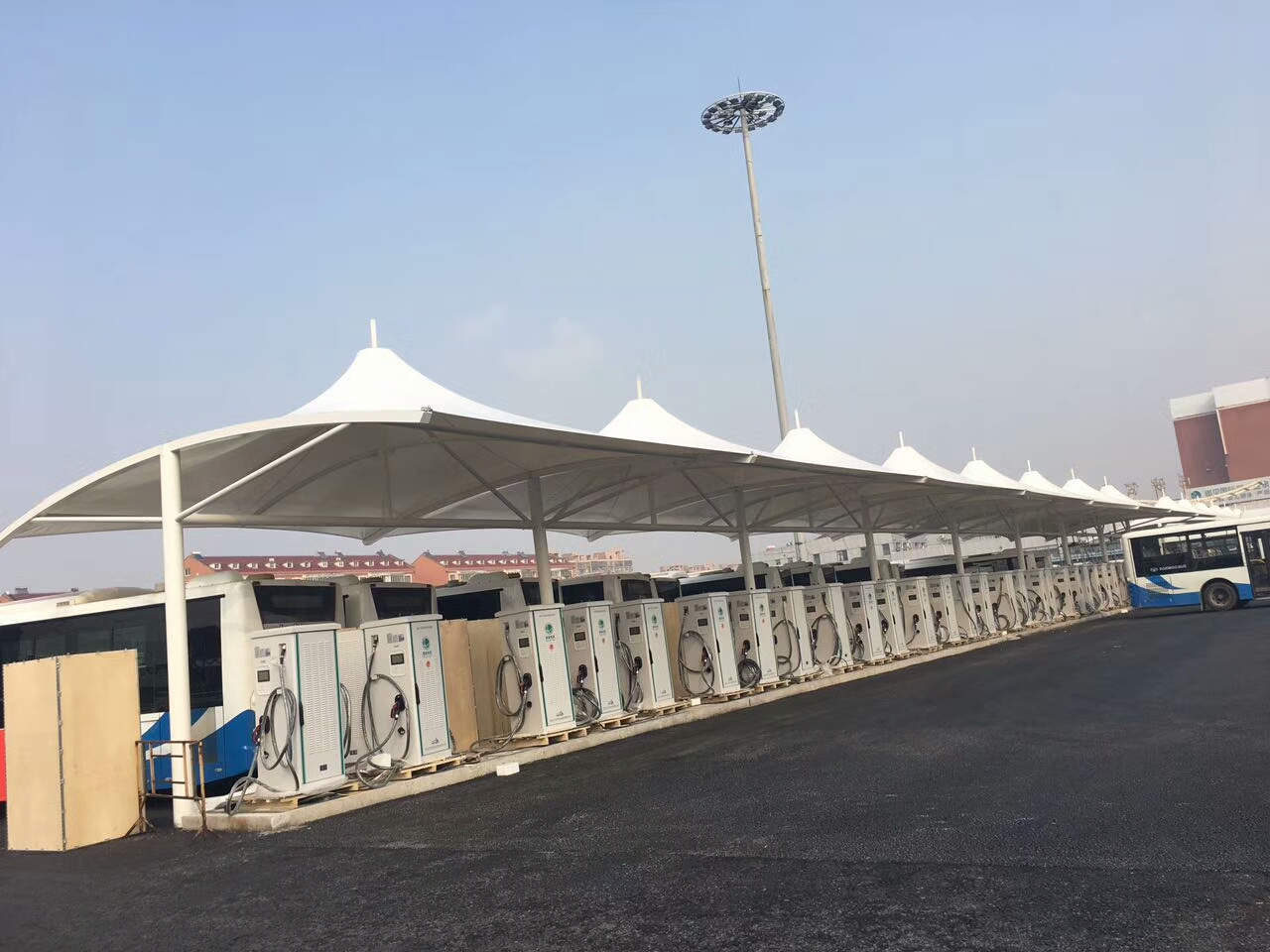 新能源膜結(jié)構(gòu)停車(chē)棚